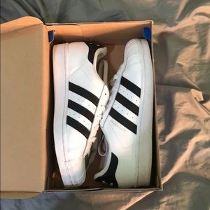 Adidas superstars
